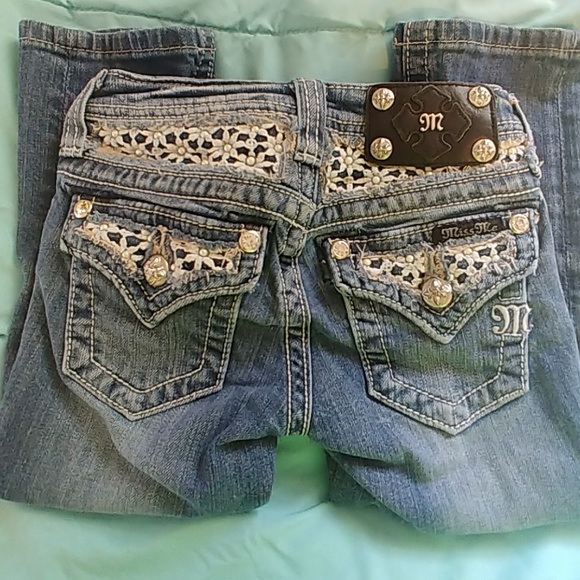 Girls Miss Me Capris - Picture 2 of 2